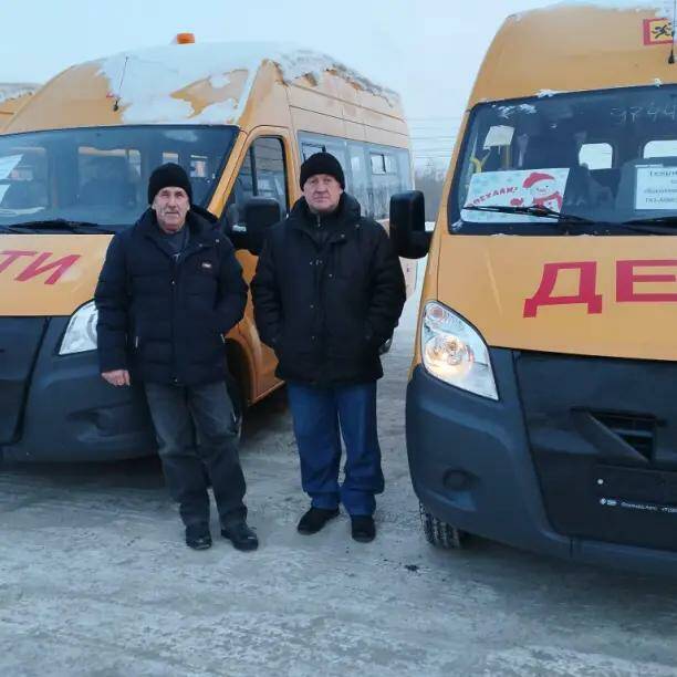 Новый автотранспорт для школ Омской области.